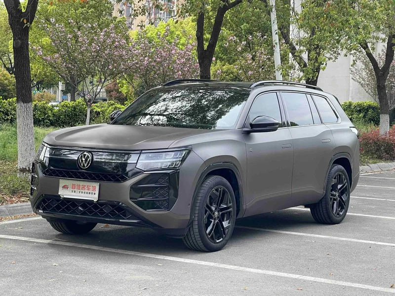 Volkswagen Teramont 2025 Teramont Pro 450TSI Four-wheel drive peak version exterior photo 1 Volkswagen Teramont 2025 Teramont Pro 450TSI Four-wheel drive peak version exterior photo 1