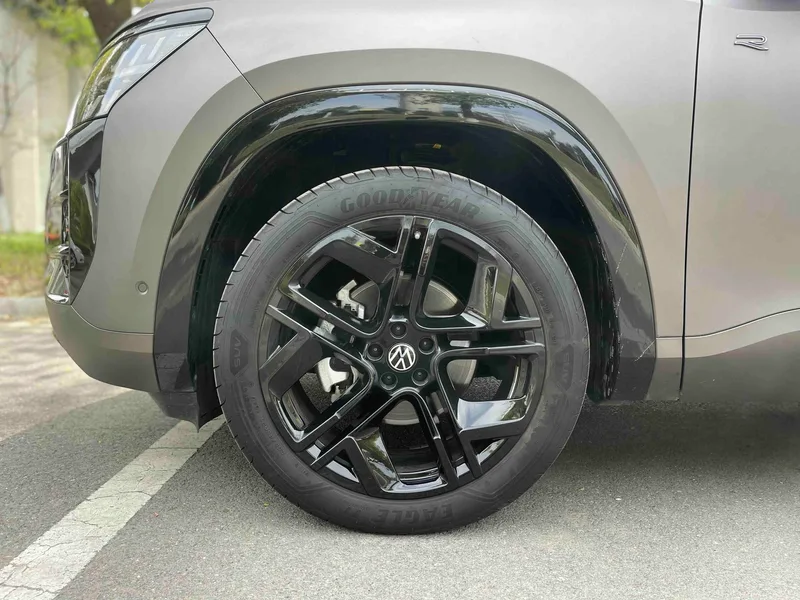 Volkswagen Teramont 2025 Teramont Pro 450TSI Four-wheel drive peak version exterior photo 9 Volkswagen Teramont 2025 Teramont Pro 450TSI Four-wheel drive peak version exterior photo 9