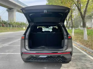 Volkswagen Teramont 2025 Teramont Pro 450TSI Four-wheel drive peak version exterior photo 10 Volkswagen Teramont 2025 Teramont Pro 450TSI Four-wheel drive peak version exterior photo 10