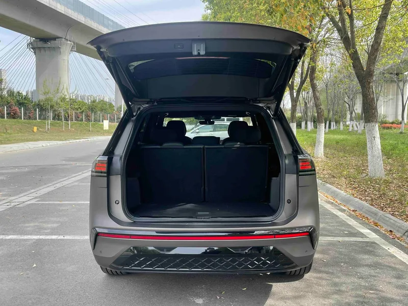 Volkswagen Teramont 2025 Teramont Pro 450TSI Four-wheel drive peak version exterior photo 10 Volkswagen Teramont 2025 Teramont Pro 450TSI Four-wheel drive peak version exterior photo 10