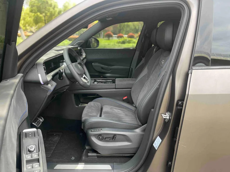Volkswagen Teramont 2025 Teramont Pro 450TSI Four-wheel drive peak version interior photo 12 Volkswagen Teramont 2025 Teramont Pro 450TSI Four-wheel drive peak version interior photo 12