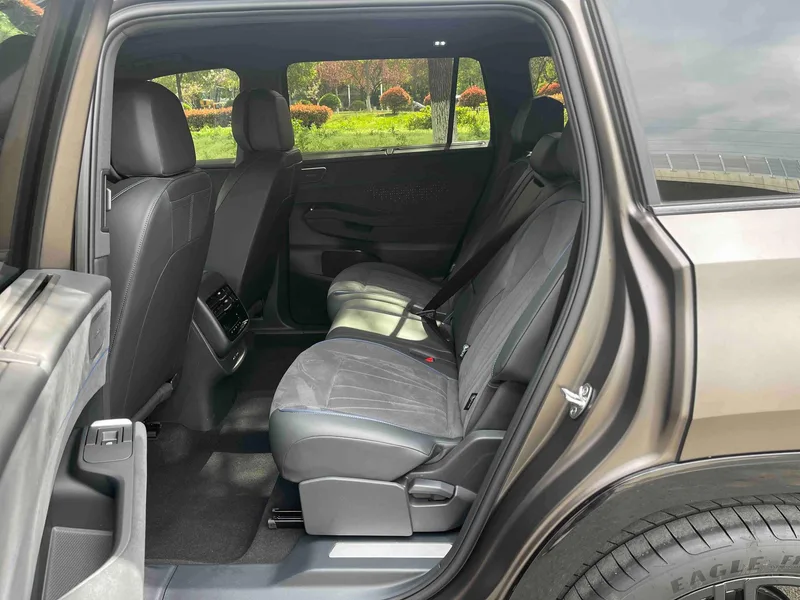 Volkswagen Teramont 2025 Teramont Pro 450TSI Four-wheel drive peak version interior photo 14 Volkswagen Teramont 2025 Teramont Pro 450TSI Four-wheel drive peak version interior photo 14
