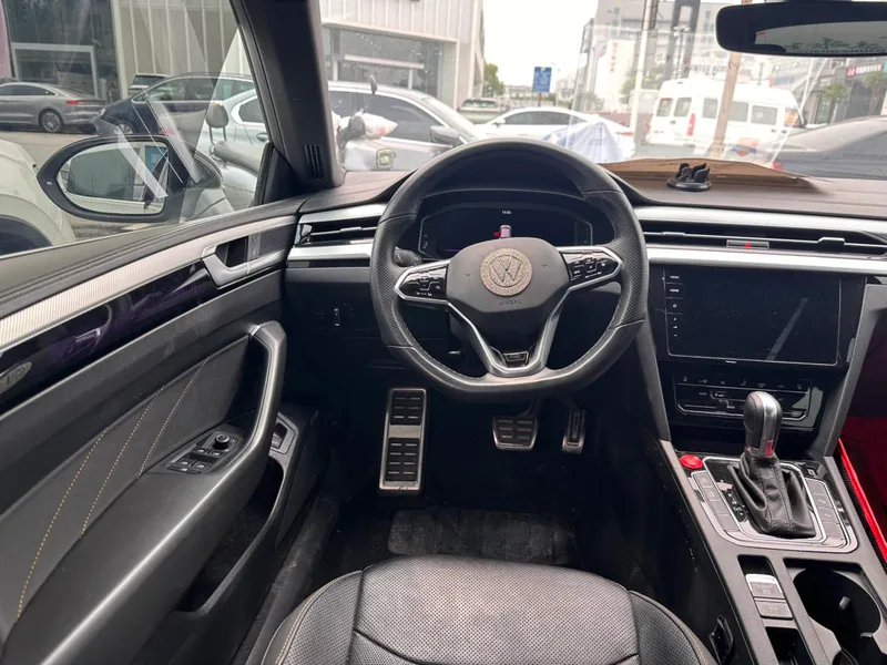 Volkswagen CC 2023 380TSI Version accrocheuse extérieur photo 2