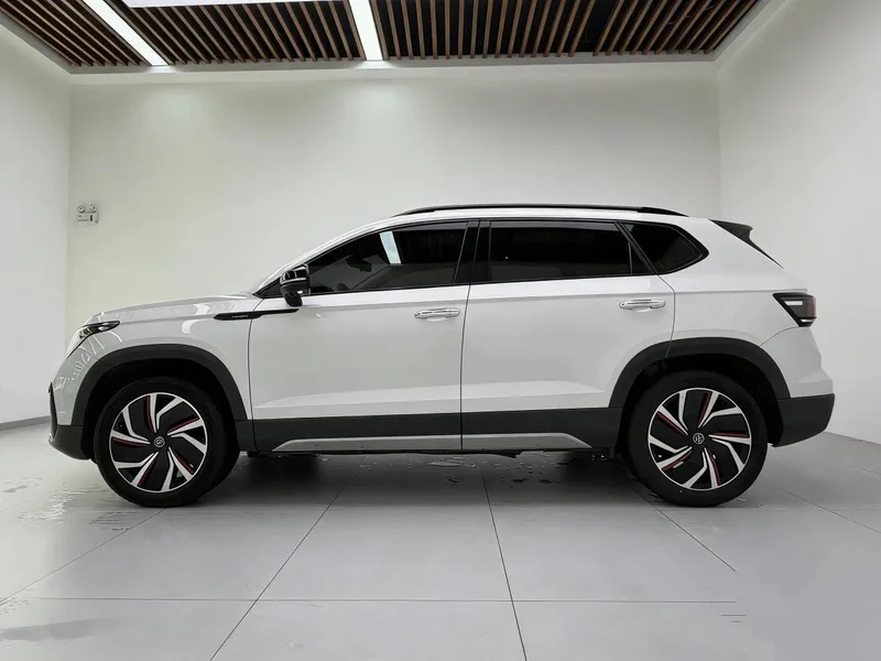 Volkswagen Tharu 2023 300TSI Two-wheel drive full moon version exterior photo 2 Volkswagen Tharu 2023 300TSI Two-wheel drive full moon version exterior photo 2
