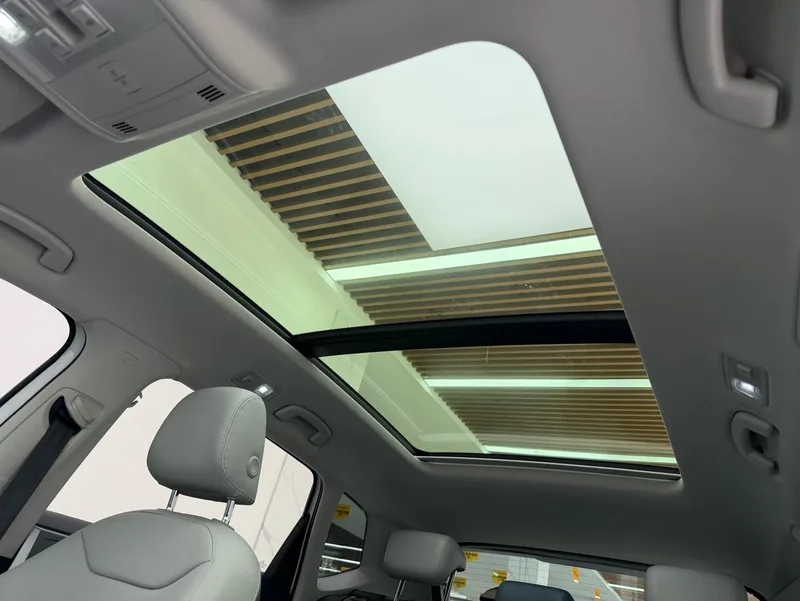 Volkswagen Tharu 2023 300TSI Two-wheel drive full moon version interior photo 14 Volkswagen Tharu 2023 300TSI Two-wheel drive full moon version interior photo 14