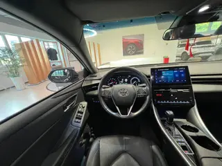 Toyota Avalon 2023 2.5L Automatic Luxury Edition interior photo 13 Toyota Avalon 2023 2.5L Automatic Luxury Edition interior photo 13