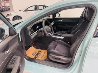 Volkswagen Passat 2025 Pro 380TSI Star Dragon Edition exterior photo 4