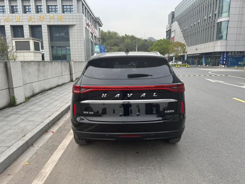 Haval H6 2024 1.5T Tracción automática a dos ruedas Max Edición exterior foto 1 Haval H6 2024 1.5T Tracción automática a dos ruedas Max Edición exterior foto 1