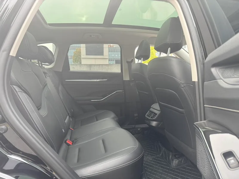 Haval H6 2024 1.5T Tracción automática a dos ruedas Max Edición exterior foto 5 Haval H6 2024 1.5T Tracción automática a dos ruedas Max Edición exterior foto 5