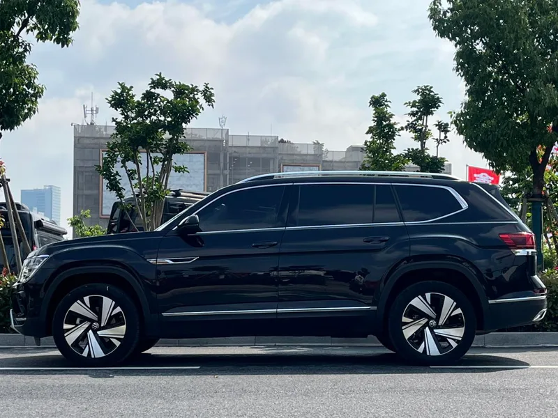 Volkswagen Teramont 2023 330TSI Two-wheel Drive Respect Deluxe Edition exterior photo 3 Volkswagen Teramont 2023 330TSI Two-wheel Drive Respect Deluxe Edition exterior photo 3
