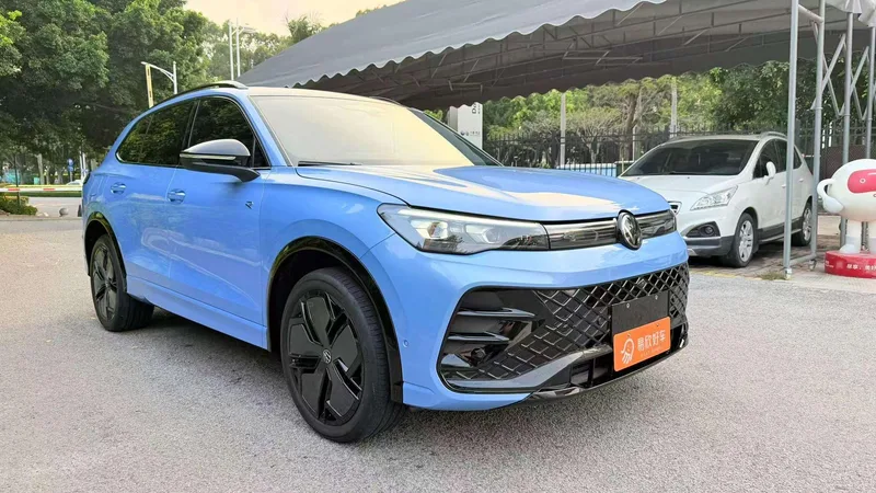 Volkswagen Tiguan L 2024 Pro 380TSI Four-wheel drive R-Line Intelligent Supreme Edition exterior photo 3 Volkswagen Tiguan L 2024 Pro 380TSI Four-wheel drive R-Line Intelligent Supreme Edition exterior photo 3