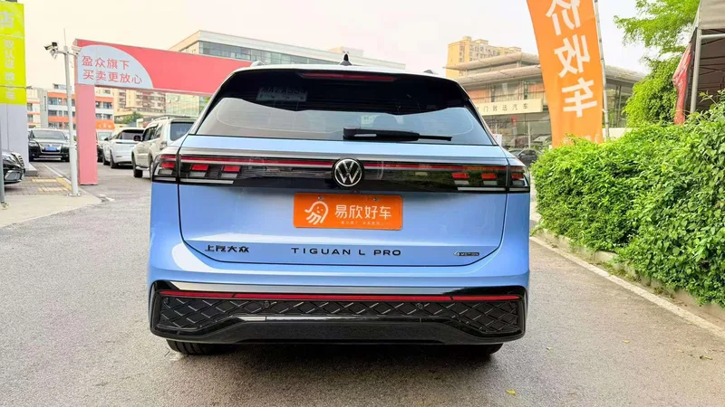 Volkswagen Tiguan L 2024 Pro 380TSI Four-wheel drive R-Line Intelligent Supreme Edition interior photo 7 Volkswagen Tiguan L 2024 Pro 380TSI Four-wheel drive R-Line Intelligent Supreme Edition interior photo 7
