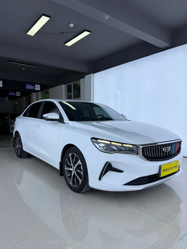 Geely Emgrand 2022 4th Gen 1.5L CVT Flagship exterior photo 3 Geely Emgrand 2022 4th Gen 1.5L CVT Flagship exterior photo 3