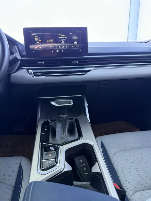 Geely Emgrand 2022 4th Gen 1.5L CVT Flagship interior photo 11 Geely Emgrand 2022 4th Gen 1.5L CVT Flagship interior photo 11
