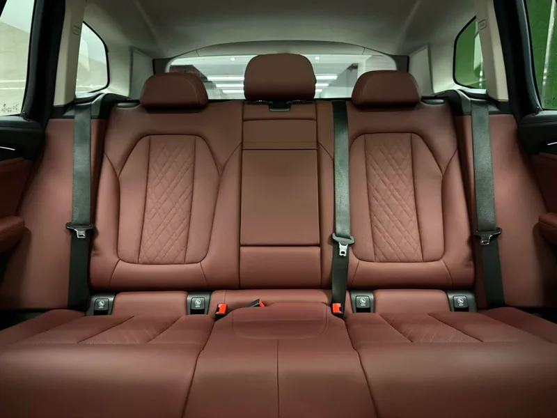 BMW iX3 2024 Leading Type interior photo 12 BMW iX3 2024 Leading Type interior photo 12