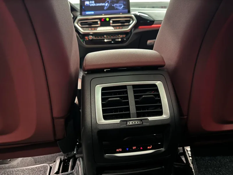 BMW iX3 2024 Leading Type interior photo 16 BMW iX3 2024 Leading Type interior photo 16