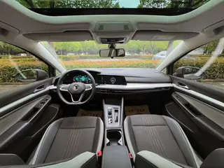 Volkswagen Golf 2021 280TSI DSG Pro interior photo 12 Volkswagen Golf 2021 280TSI DSG Pro interior photo 12
