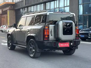 Jetour Shanhai Jietu Traveler C- DM 2024 1.5TD DHT 129km Версия с двумя приводами интерьер фото 15