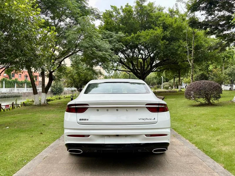 Geely Preface 2023 1.5T soaring version exterior photo 5 Geely Preface 2023 1.5T soaring version exterior photo 5