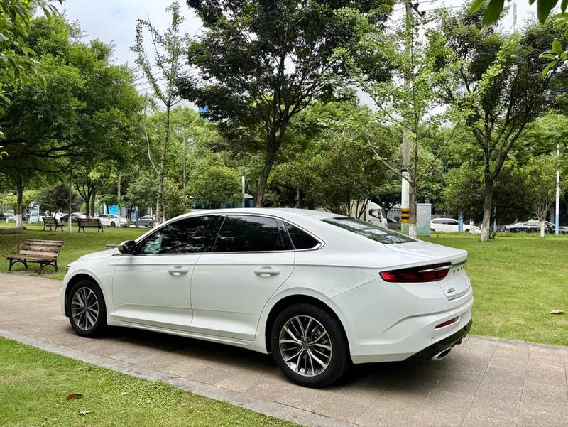 Geely Preface 2023 1.5T soaring version exterior photo 6 Geely Preface 2023 1.5T soaring version exterior photo 6