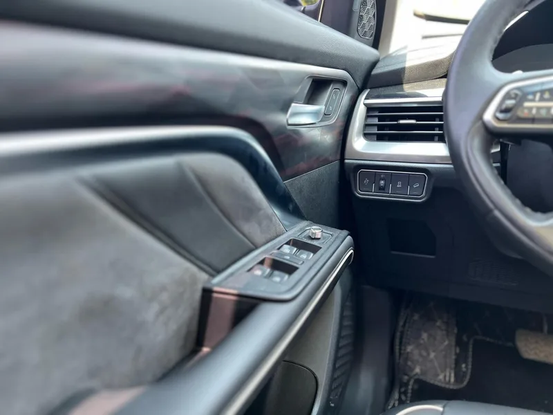 Haval H6 2021 National Tide Edition 1.5GDIT Automatic Champion Edition interior photo 13 Haval H6 2021 National Tide Edition 1.5GDIT Automatic Champion Edition interior photo 13