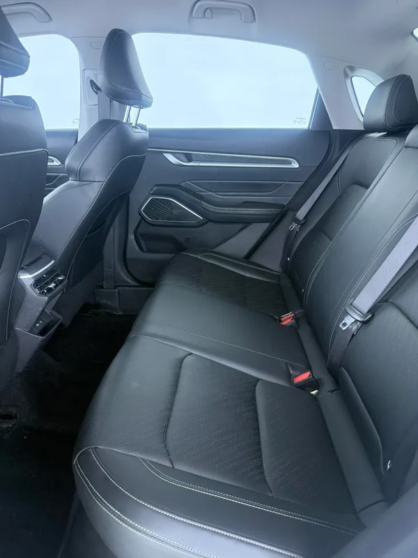 Geely Emgrand 2023 4th Gen Champion Edition 1.5L CVT Luxury type interior photo 8 Geely Emgrand 2023 4th Gen Champion Edition 1.5L CVT Luxury type interior photo 8