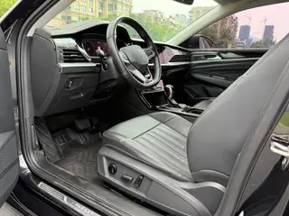 Volkswagen Passat 2022 330TSI Star Elite Edition interior photo 14 Volkswagen Passat 2022 330TSI Star Elite Edition interior photo 14