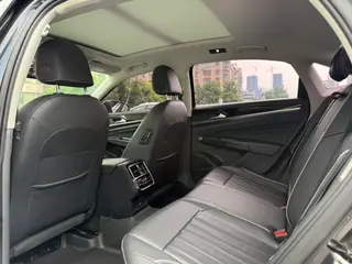 Volkswagen Passat 2022 330TSI Star Elite Edition interior photo 15 Volkswagen Passat 2022 330TSI Star Elite Edition interior photo 15