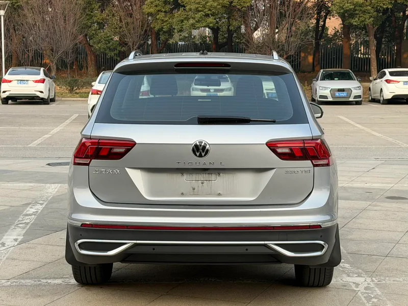 Volkswagen Tiguan L 2022 330TSI Automatic two-wheel drive comfortable version interior photo 11 Volkswagen Tiguan L 2022 330TSI Automatic two-wheel drive comfortable version interior photo 11