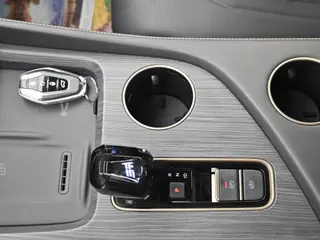 Jetour Shanhai L9 2024 1.5TD Max intérieur photo 19 Jetour Shanhai L9 2024 1.5TD Max intérieur photo 19