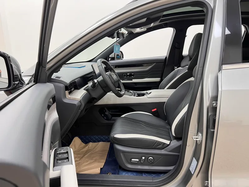 Jetour Shanhai L6 2024 1.5TD DHT ULTRA interior photo 15 Jetour Shanhai L6 2024 1.5TD DHT ULTRA interior photo 15