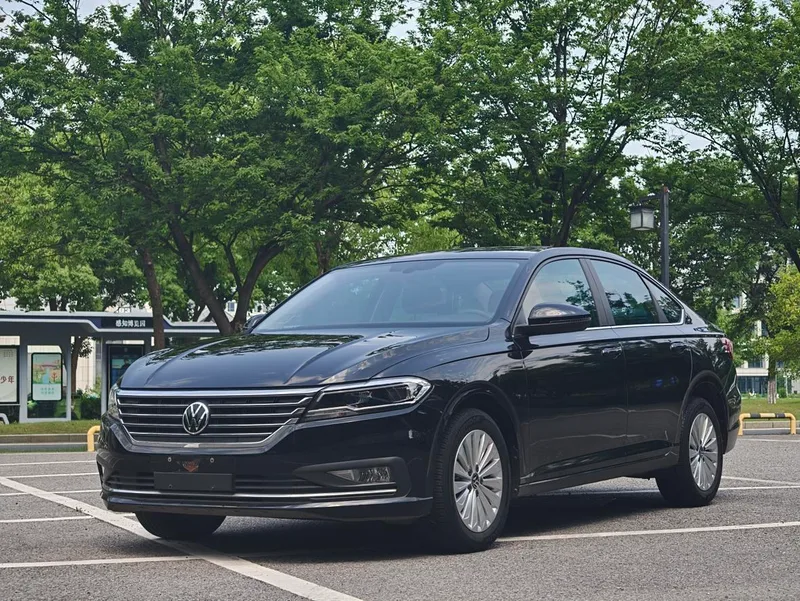 Volkswagen Lavida 2018 280TSI DSG Luxury Edition China V exterior photo 1 Volkswagen Lavida 2018 280TSI DSG Luxury Edition China V exterior photo 1