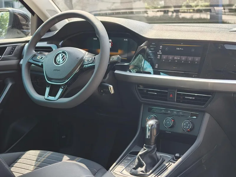 Volkswagen Lavida 2018 280TSI DSG Luxury Edition China V interior photo 11 Volkswagen Lavida 2018 280TSI DSG Luxury Edition China V interior photo 11
