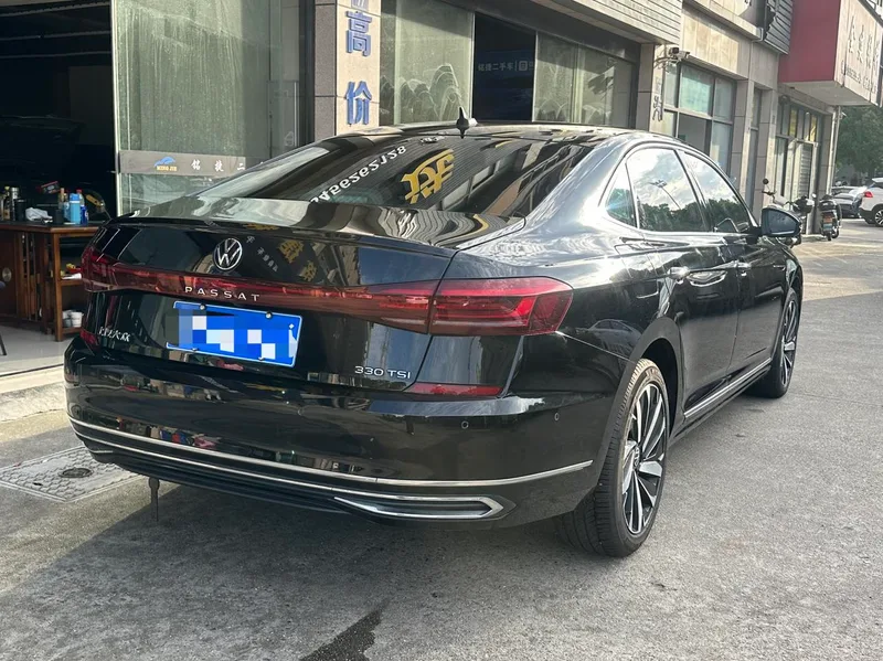 Volkswagen Passat 2023 Restyling 330TSI Luxury Edition exterior photo 6 Volkswagen Passat 2023 Restyling 330TSI Luxury Edition exterior photo 6