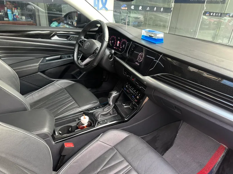 Volkswagen Passat 2023 Restyling 330TSI Luxury Edition exterior photo 7 Volkswagen Passat 2023 Restyling 330TSI Luxury Edition exterior photo 7
