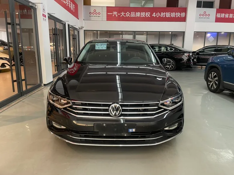 Volkswagen Magotan 2023 200 Ten thousand commemorative edition 330TSI DSG Luxury type exterior photo 2 Volkswagen Magotan 2023 200 Ten thousand commemorative edition 330TSI DSG Luxury type exterior photo 2