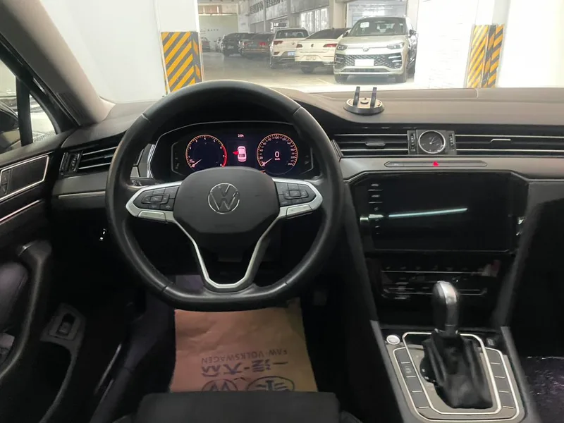 Volkswagen Magotan 2023 200 Ten thousand commemorative edition 330TSI DSG Luxury type exterior photo 5 Volkswagen Magotan 2023 200 Ten thousand commemorative edition 330TSI DSG Luxury type exterior photo 5