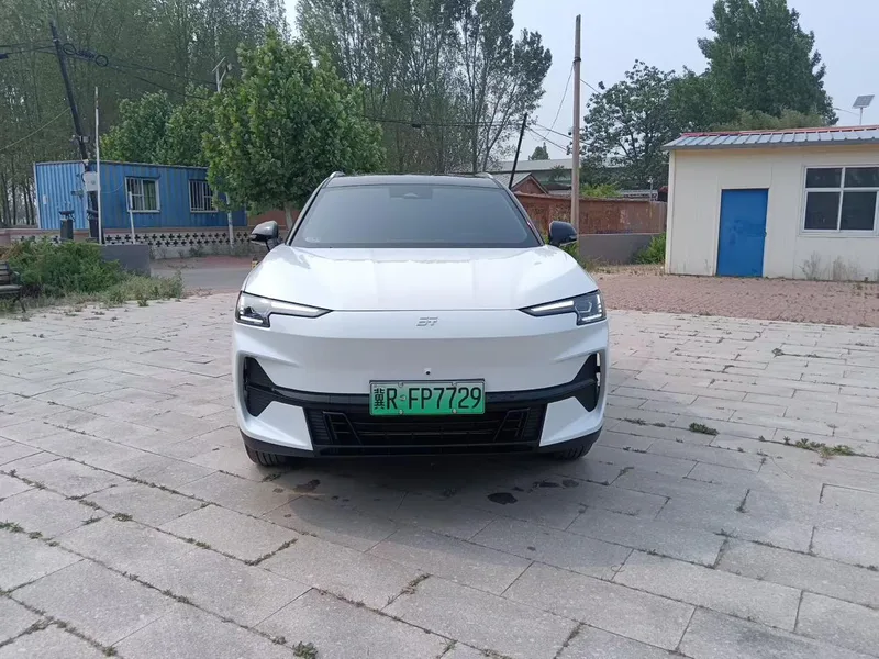 Jetour Shanhai L6 2024 1.5TD DHT MAX exterior photo 3 Jetour Shanhai L6 2024 1.5TD DHT MAX exterior photo 3