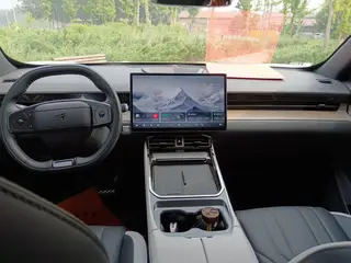 Jetour Shanhai L6 2024 1.5TD DHT MAX interior photo 6 Jetour Shanhai L6 2024 1.5TD DHT MAX interior photo 6