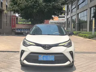 Toyota C-HR 2021 2.0L Luxury Edition exterior photo 2 Toyota C-HR 2021 2.0L Luxury Edition exterior photo 2