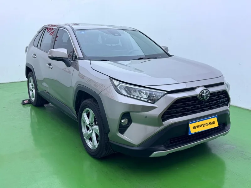 Toyota RAV4 2022 2.0L CVT Mode à deux roues motrices PLUS Version extérieur photo 2 Toyota RAV4 2022 2.0L CVT Mode à deux roues motrices PLUS Version extérieur photo 2