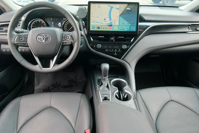 Toyota Camry 2021 2.0G Luxury Edition interior photo 7 Toyota Camry 2021 2.0G Luxury Edition interior photo 7