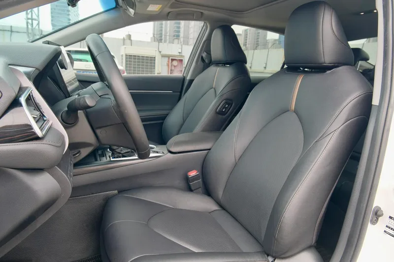 Toyota Camry 2021 2.0G Luxury Edition interior photo 8 Toyota Camry 2021 2.0G Luxury Edition interior photo 8