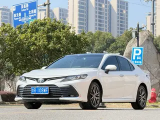 Toyota Camry 2021 2.0G Роскошная версия
