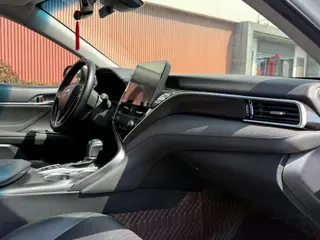 Toyota Camry 2021 2.0G Luxury Edition interior photo 9 Toyota Camry 2021 2.0G Luxury Edition interior photo 9