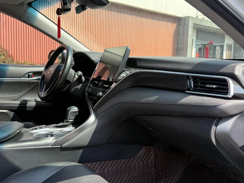 Toyota Camry 2021 2.0G Luxury Edition interior photo 9 Toyota Camry 2021 2.0G Luxury Edition interior photo 9