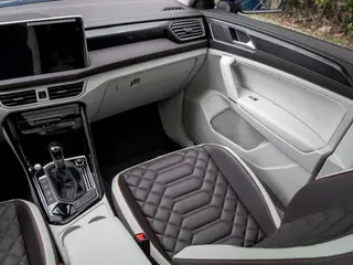 Volkswagen Tayron 2023 330TSI Deux roues motrices, luxe Plus Version avancée intérieur photo 15 Volkswagen Tayron 2023 330TSI Deux roues motrices, luxe Plus Version avancée intérieur photo 15