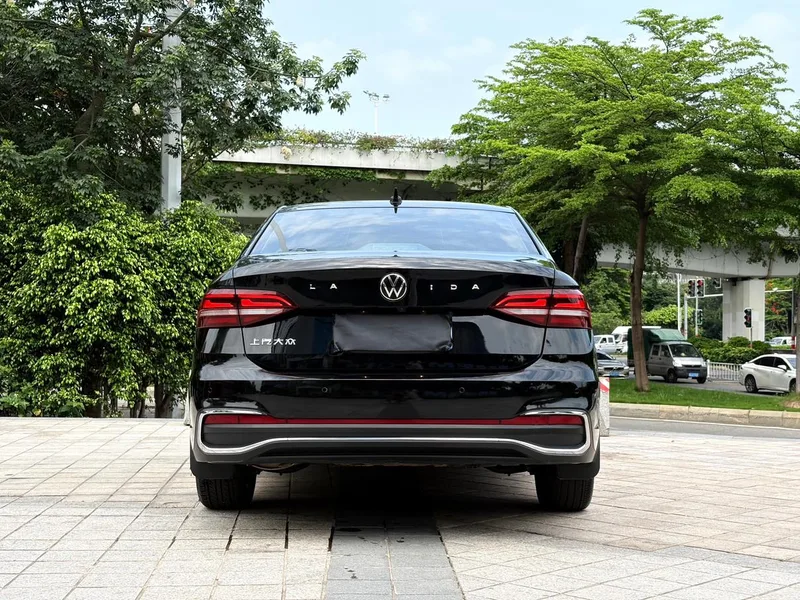 Volkswagen Lavida 2023 Restyling 1.5L Automatic Five Million Edition exterior photo 5 Volkswagen Lavida 2023 Restyling 1.5L Automatic Five Million Edition exterior photo 5