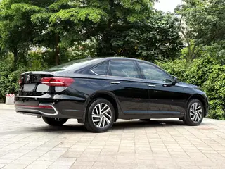 Volkswagen Lavida 2023 Restyling 1.5L Automatic Five Million Edition exterior photo 6 Volkswagen Lavida 2023 Restyling 1.5L Automatic Five Million Edition exterior photo 6