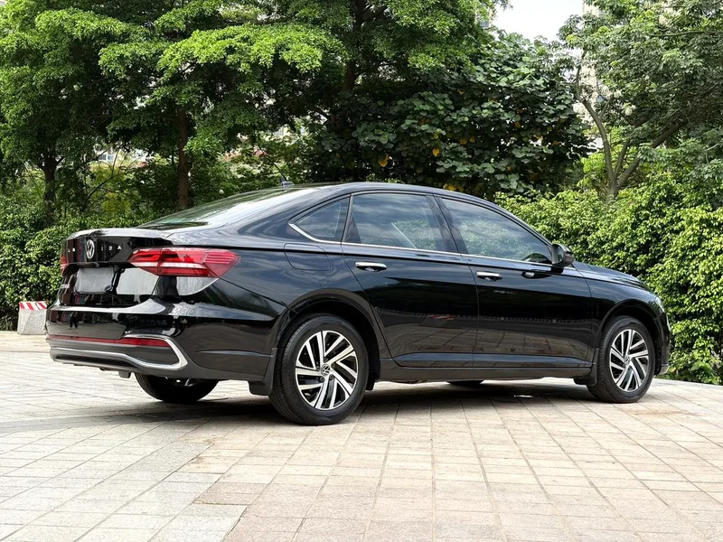 Volkswagen Lavida 2023 Restyling 1.5L Automatic Five Million Edition exterior photo 6 Volkswagen Lavida 2023 Restyling 1.5L Automatic Five Million Edition exterior photo 6